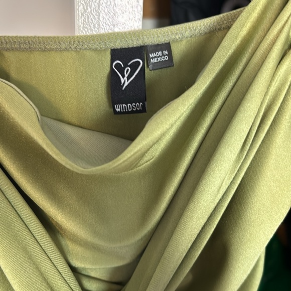 Dress - Picture 6 of 6